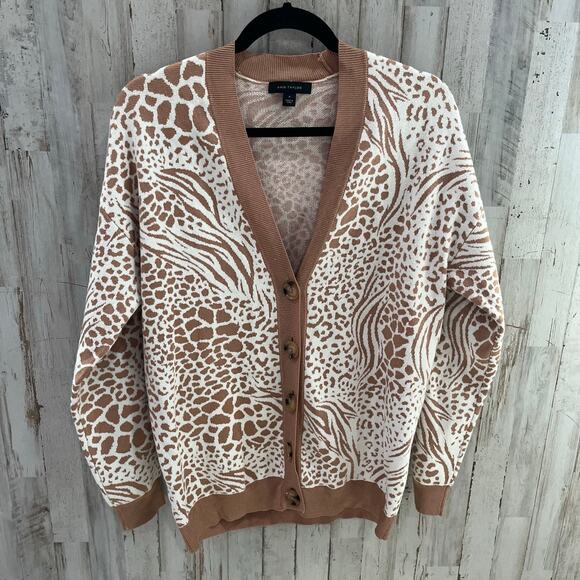 Ann Taylor Mixed Animal Print Boyfriend Button Up Cardigan Womens Size Medium - Picture 1 of 7